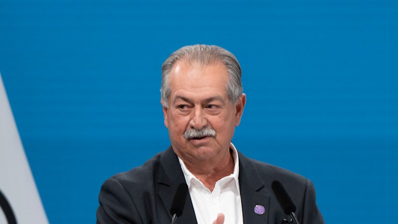 President Andrew Liveris rattles can for sponsors in US