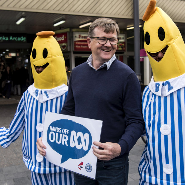 Tim Murray with B1 and B2 at a Save Our ABC event at Bondi Junction.