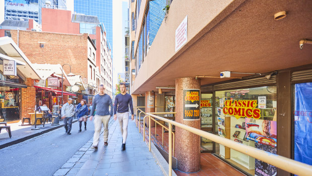 Classic Comics has vacated Shop 7 at 50 Lonsdale Street and boutique fashion firm Lieutenant & Co has moved in.