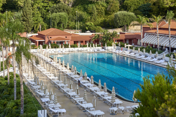 Chill poolside… Monte-Carlo Beach Club.