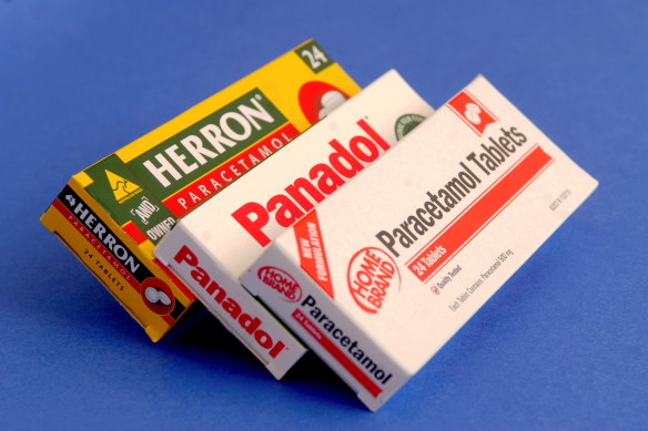 The maximum size of paracetamol packs that can be purchased in supermarkets and convenience stores will shrink to 16 tablets.