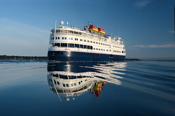 Victory Cruise Lines sailing the Great Lakes.