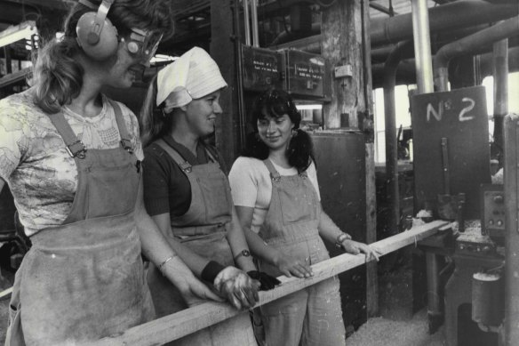 Women employed at a timber yard, pictured in 1977. 