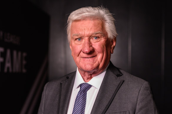 Channel Nine commentator Ray Warren.