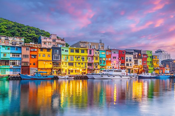 Take in Keelung’s peaceful coastal waters.