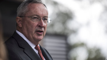 Minister sorry after health records found in derelict aged-care building