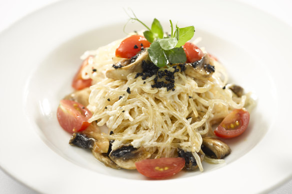 Cashew kelp noodle salad from Oceania’s Terrace Cafe.