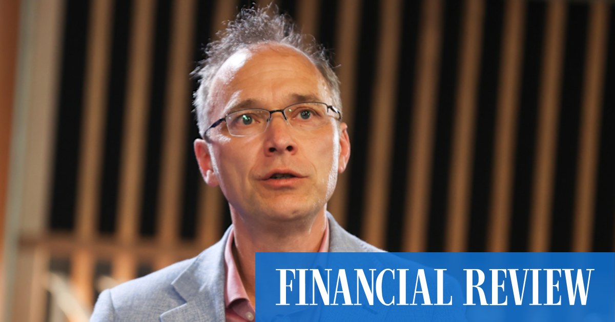 Labor policy adviser says to lower expectations on climate targets