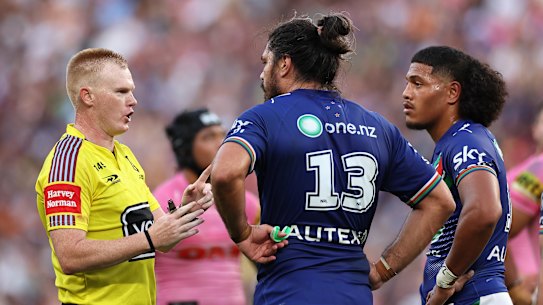 Referee Todd Smith sends Warrior Demitric Sifakula to the sin bin on Saturday.