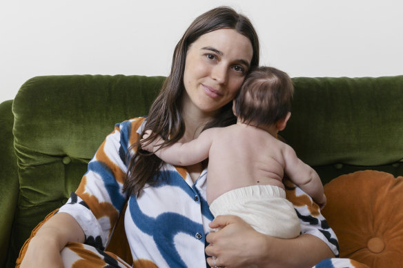 Melbourne mother Chelsea McCrae with newborn daughter Cora