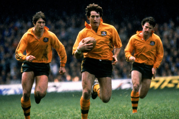David Campese (centre) with Roger Gould (left) and Andrew Slack (right) in support.