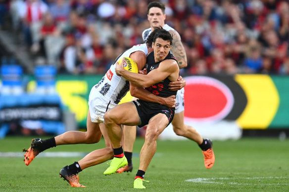 AFL 2022: Essendon Bombers axe Dylan Shiel, while top 10 pick Zach Reid ...