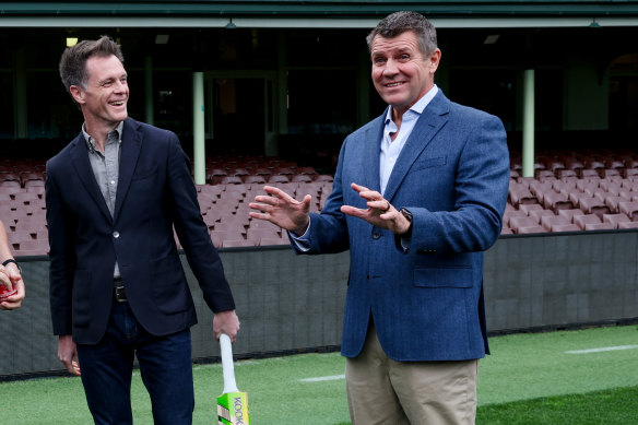 Premier Chris Minns with former premier Mike Baird at the SCG on Sunday.