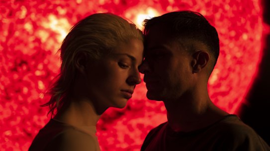 Mariana Di Girolamo and Gael Garcia Bernal play a couple who return their adopted son  in Ema.