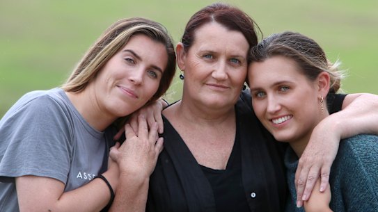 Rhonda Murray and her daughters Annie and Cassie.