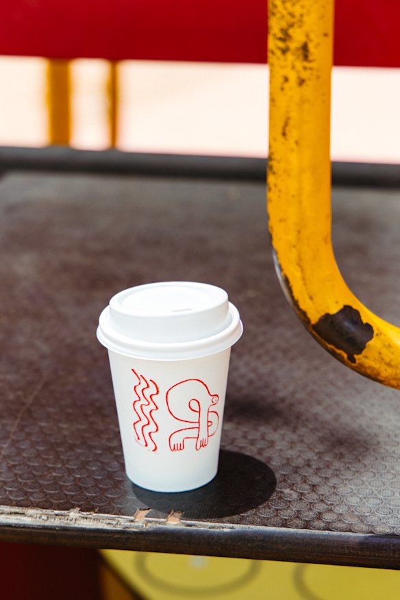 Single O takeaway coffee.