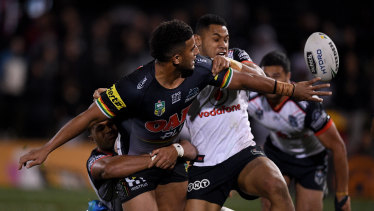 "Nine times out of 10 I'll get a hand free for an offload": Viliame Kikau proves his point against the Warriors.