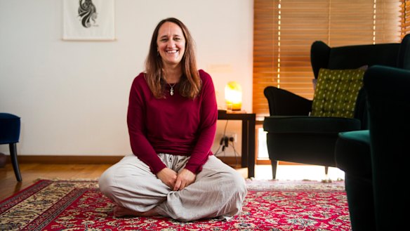 Mirabai Rose became a doula because of her interest in supporting women to embrace their birth experience.