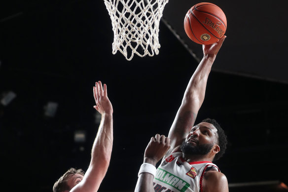 TaShawn Thomas in action for the Perth Wildcats at Adelaide Entertainment Centre.