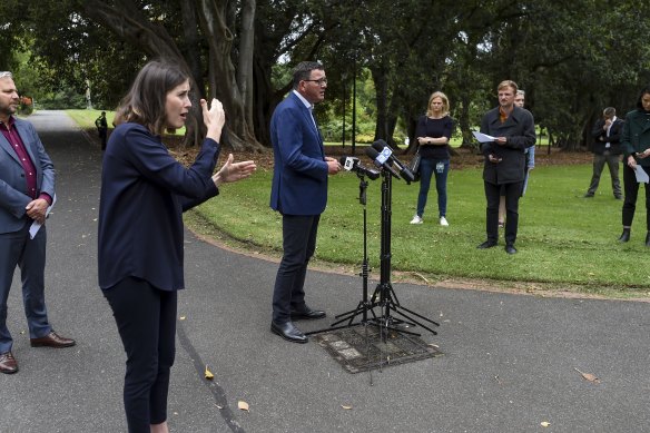 The deaf community says the visibility of Auslan interpreters during the pandemic has given the wider public a greater understanding of their importance.