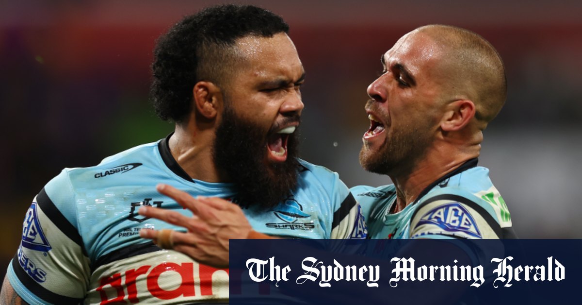 Sharks send warning to title rivals with rousing win in Melbourne
