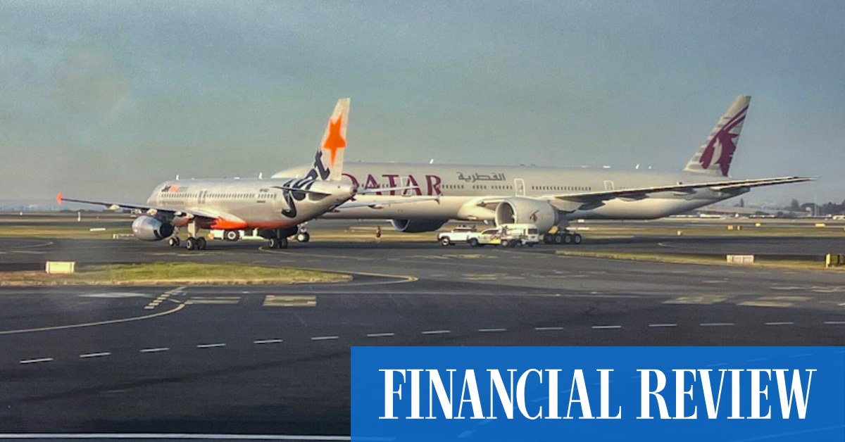 Jetstar pilot’s quick-thinking averts major collision at Sydney Airport