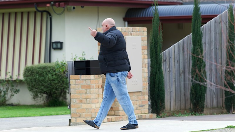 Former CFMEU boss raided in alleged multimillion-dollar bribe probe