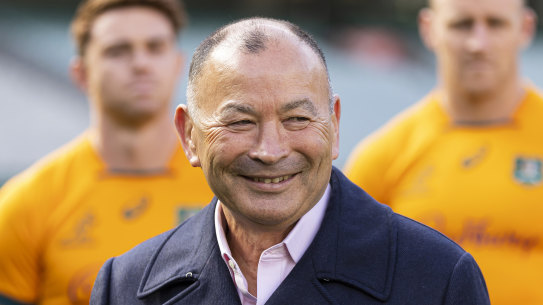 Eddie Jones speaks to the media. 