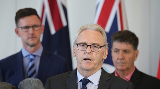 What you need to know about the inquiry into Queensland's new trains