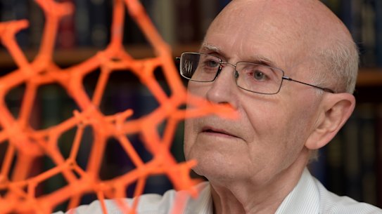 The University of Melbourne’s Richard Robson was one of three scientists awarded the Nobel Prize in Chemistry.