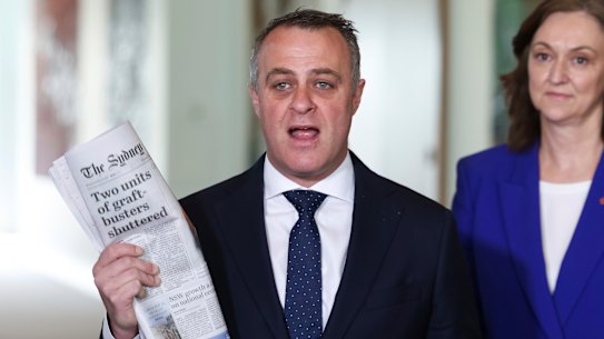 Shadow Minister for Small Business, and Shadow Minister for Industrial Relations and Employment, Tim Wilson and Shadow Assistant Minister to the Leader of the Opposition, Shadow Assistant Minister for Women, and Shadow Assistant Minister for Child Protection and the Prevention of Family Violence Senator Maria Kovacic address the media at a press conference, at Parliament House in Canberra on Monday 27 October 2025. fedpol Photo: Alex Ellinghausen