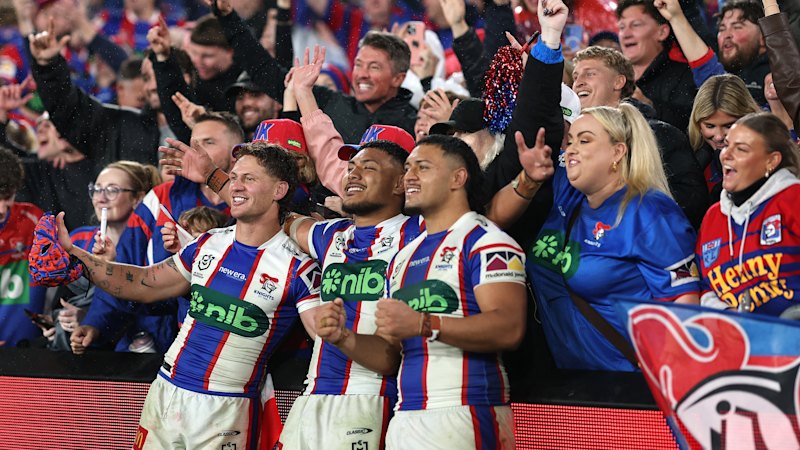 V’landys intervenes to save thousands of Knights fans from trackwork drama as grand final sells out