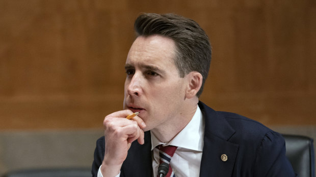 Senator Josh Hawley sees a White House effort to censor conservatives.