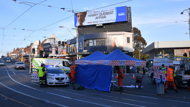 An SES tent has been set up in the middle of Kew Junction. 