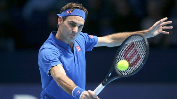 Roger Federer kept his ATP Finals title hopes alive.