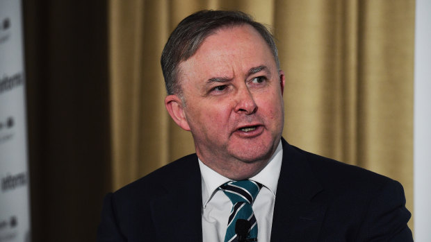 Opposition Leader Anthony Albanese says the PM "needs to actually give some straight answers".