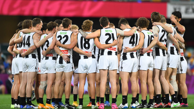 The Magpies in their huddle.