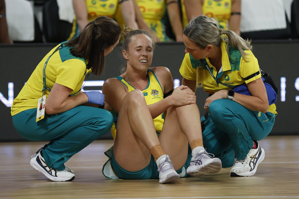 Paige Hadley went down at the end of the first quarter with what looked like a knee injury.