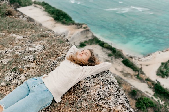 Dr Fraser says he has reached the "counter-intuitive" conclusion that people receive the biggest boosts to their self-esteem and self-worth in times of struggle.