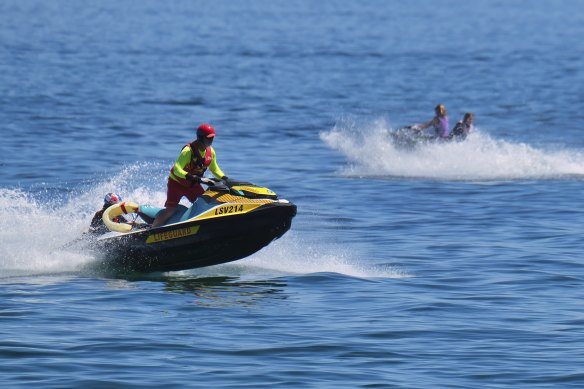 Some jet-skis can reach speeds of up to 100km/h.