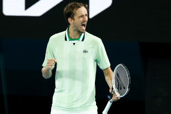 Daniil Medvedev pulled back two sets to win through to the semi-finals.