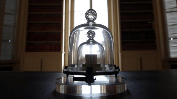 A replica of the International Prototype Kilogram at the International Bureau of Weights and Measures.