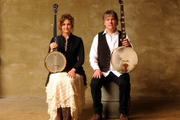 Bela Fleck and Abigail Washburn are touring Australia together, combining their different banjo styles.