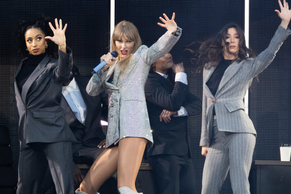 It’s a five-star rave for Taylor Swift’s first Australian Eras show.