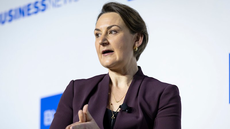 Profit ‘aspiration’ or target? WA energy minister cops grilling over future of Synergy