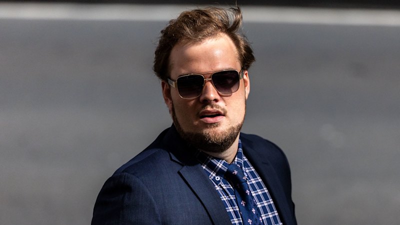 Former Knox Grammar teacher procured 15-year-old student for sex on dating app