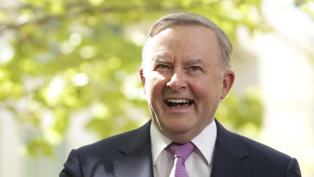 Opposition Leader Anthony Albanese is facing a battle with unions over a suite of free trade agreements.