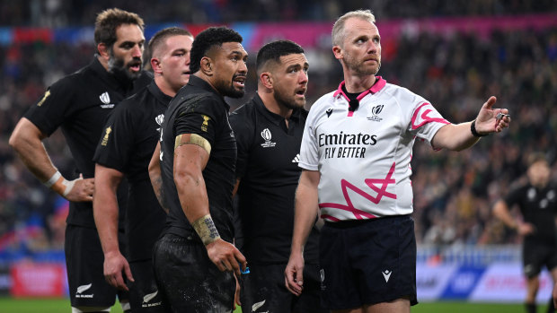 Wayne Barnes in charge of the 2023 Rugby World Cup final in Paris.