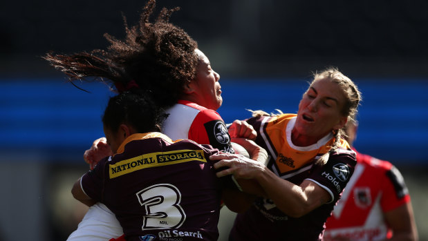 Maitua Feterika in action for the Dragons during the 2019 NRLW season.