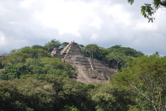 A Mayan pyramid on the 5th terrace of the Acropolis at Toniná, Mexico.